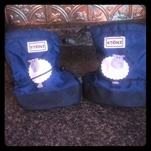 Boys stonz booties